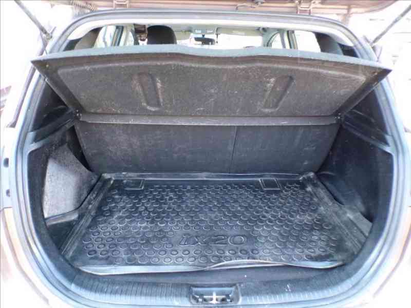Hyundai iX20 1,4 CRDi 16V - foto 11