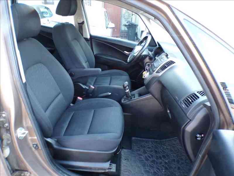 Hyundai iX20 1,4 CRDi 16V - foto 14