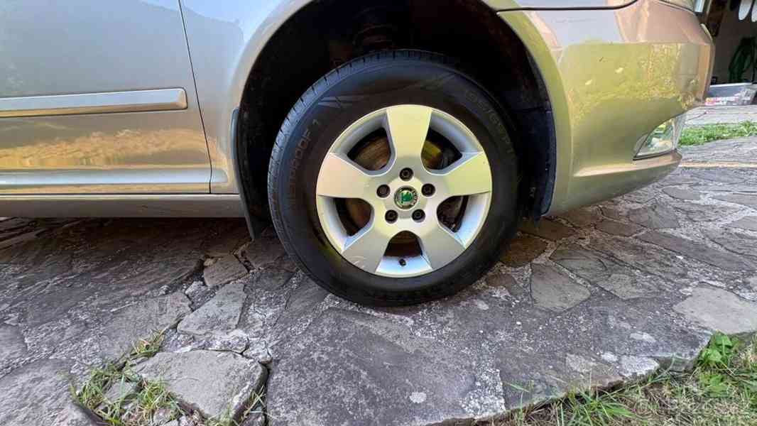 Škoda Octavia 2,0   TDI 4x4 - foto 7