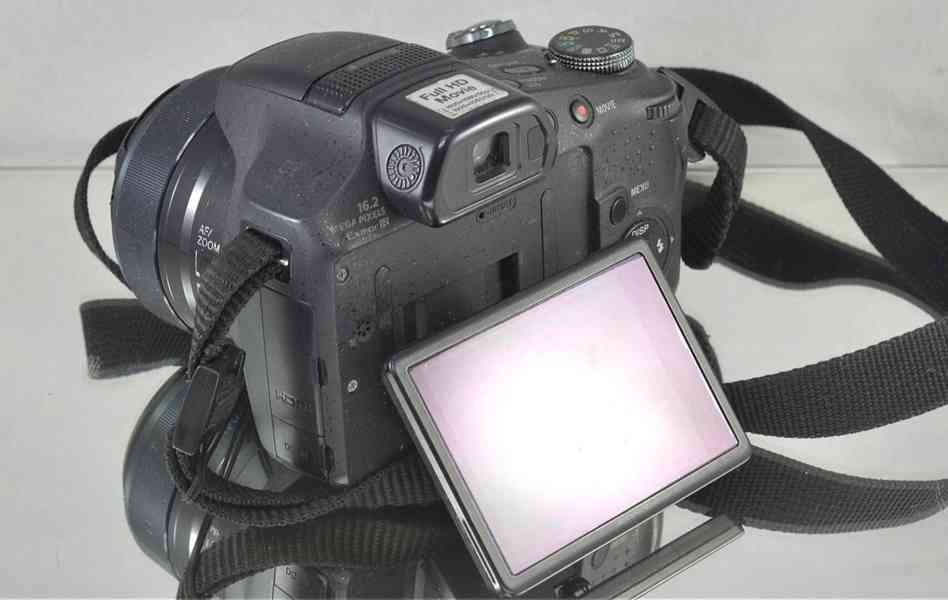 SONY CyberShot DSC-HX100V *16,2MP*Full HD V*30xOp. - foto 7