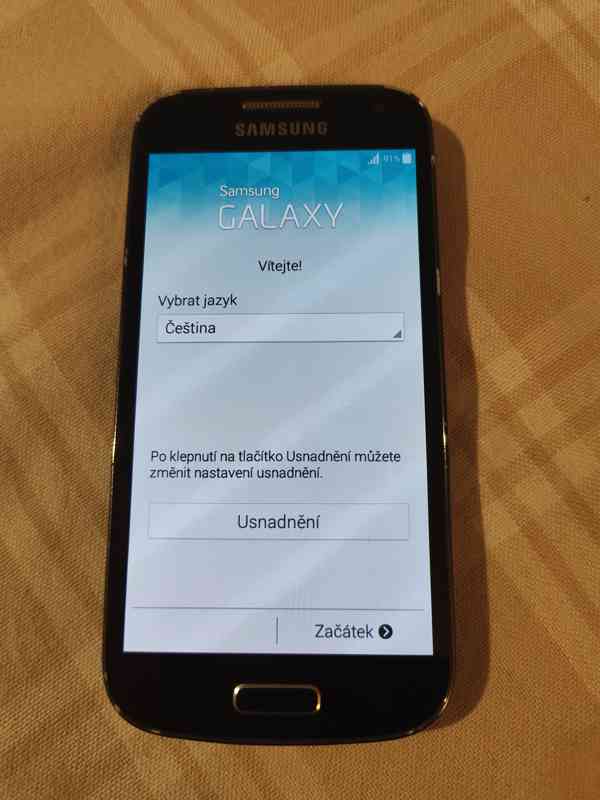 Mobilní dotykový telefon Samsung Galaxy S4 mini - foto 4
