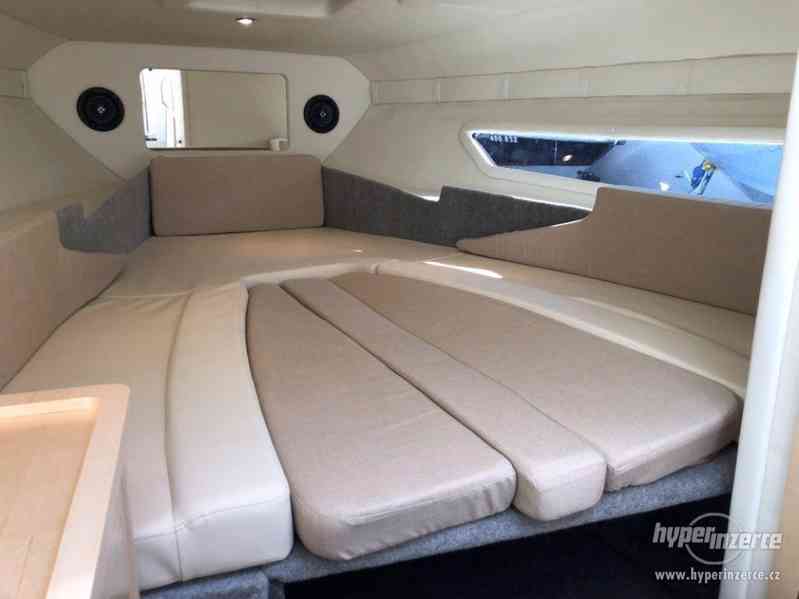 BAYLINER CIERA 8 SPORT + MERCRUISER 6.2l V8 MPI 350ps DTS BR - foto 9