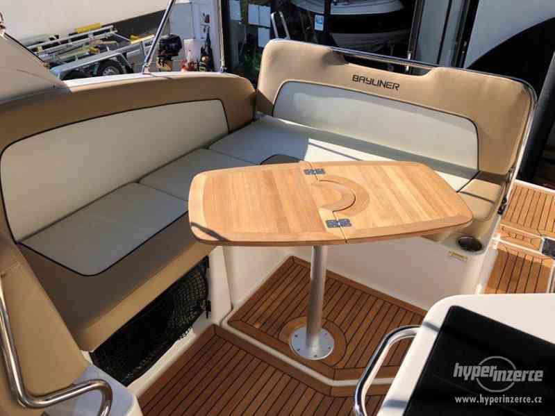BAYLINER CIERA 8 SPORT + MERCRUISER 6.2l V8 MPI 350ps DTS BR - foto 13