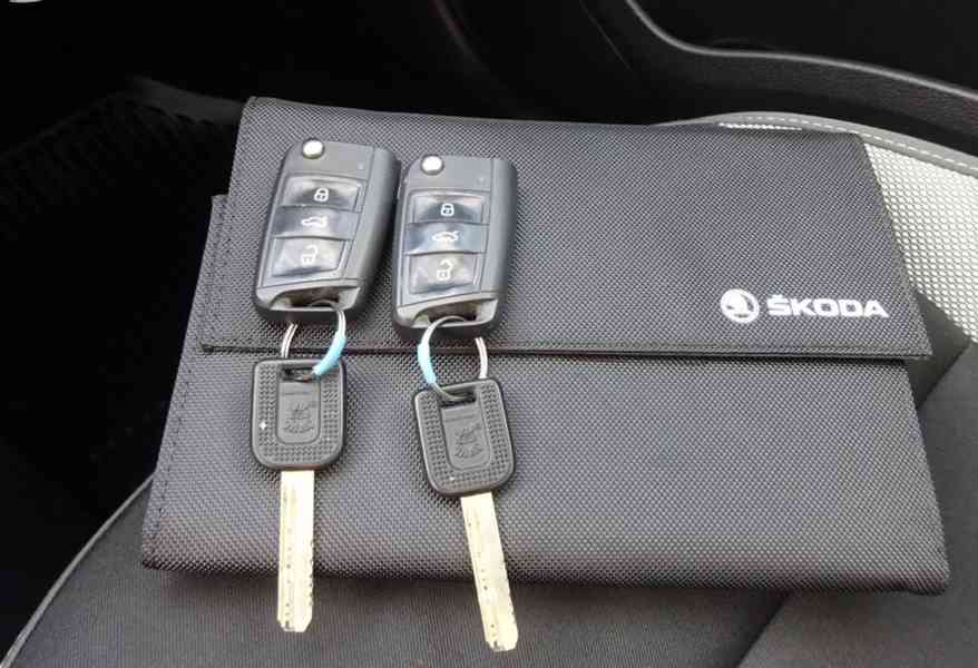 Škoda Fabia 1.0 TSI r.v.2017 (70 kw) 1.Maj.serv.kníž.ČR - foto 20