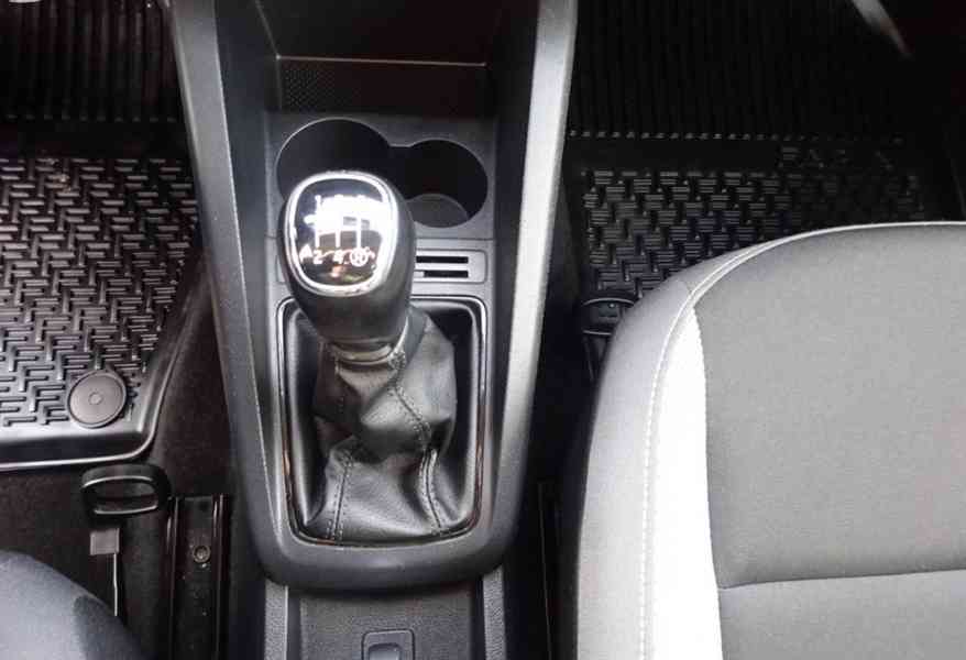 Škoda Fabia 1.0 TSI r.v.2017 (70 kw) 1.Maj.serv.kníž.ČR - foto 14