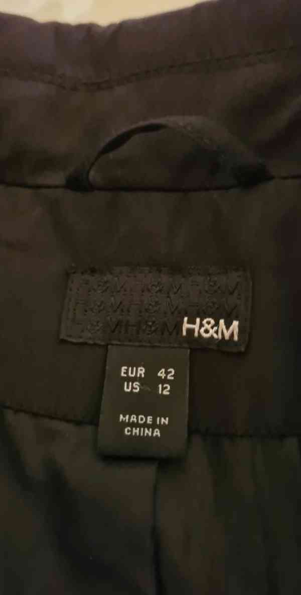Černý dámský baloňák H&M - foto 6
