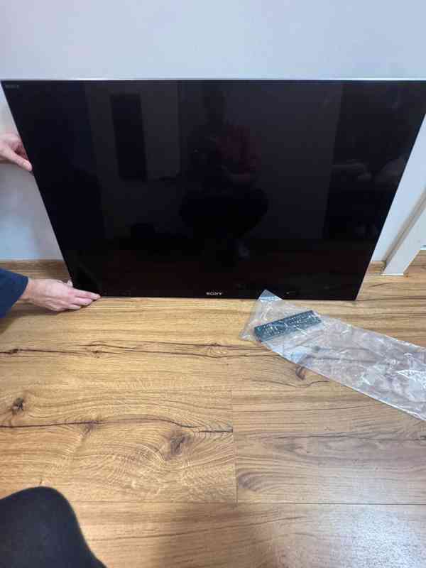 SONY Bravia KDL-40HX855 + originální stojan - foto 2