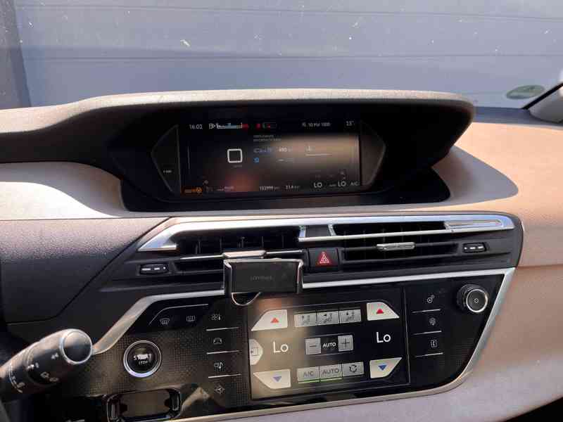 Citroën C4 1,6i Grand Picasso benzín 115kw - foto 14
