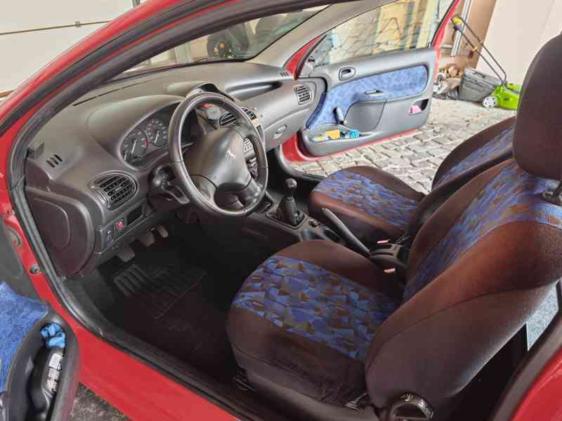 Peugeot 206 1.1i VAN - foto 9