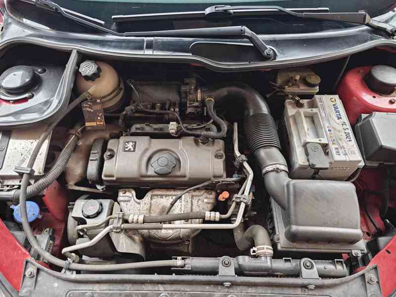 Peugeot 206 1.1i VAN - foto 16