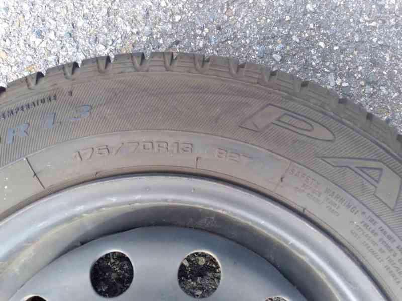 KOMPLET PLECHOVÁ LETNÍ KOLA 175/70/R13 - foto 7