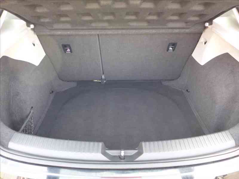 Seat Leon 1,4 TSI DIGI AC VÝHŘEV 1.MAJ - foto 8
