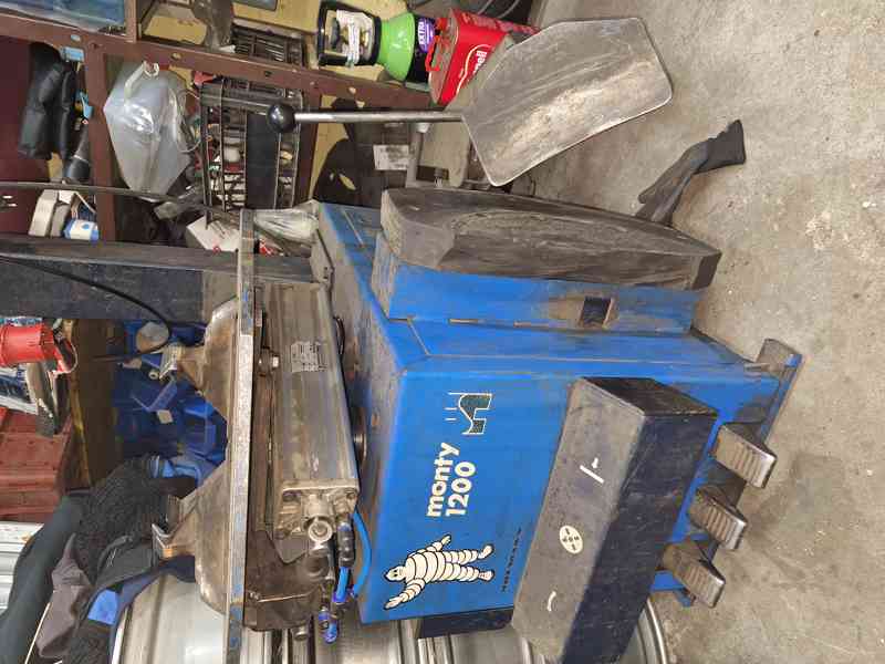 Vyzouvacka pneu  - foto 1