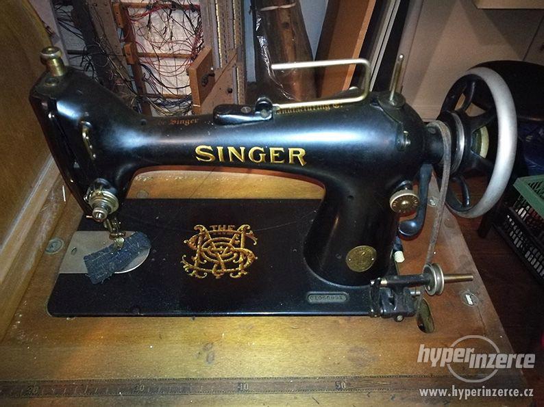 Šicí stroj Singer 103D2 starožitnost - foto 1