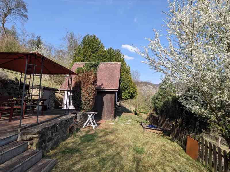 Dlouhodobý pronájem chaty s krásným výhledem na Labe - foto 3