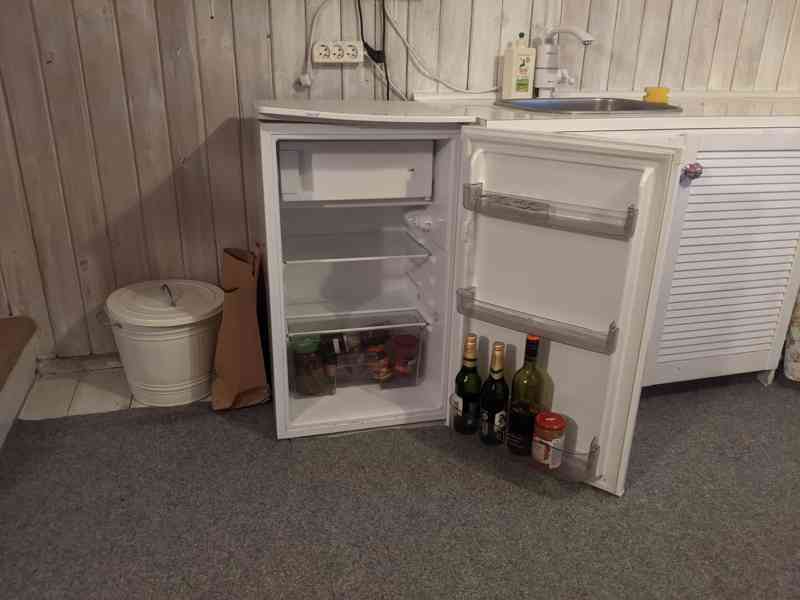 Dlouhodobý pronájem chaty s krásným výhledem na Labe - foto 9