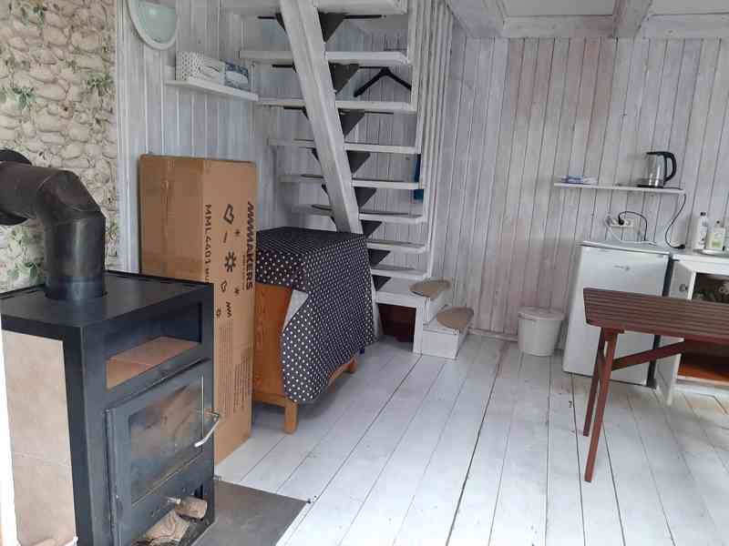 Dlouhodobý pronájem chaty s krásným výhledem na Labe - foto 5