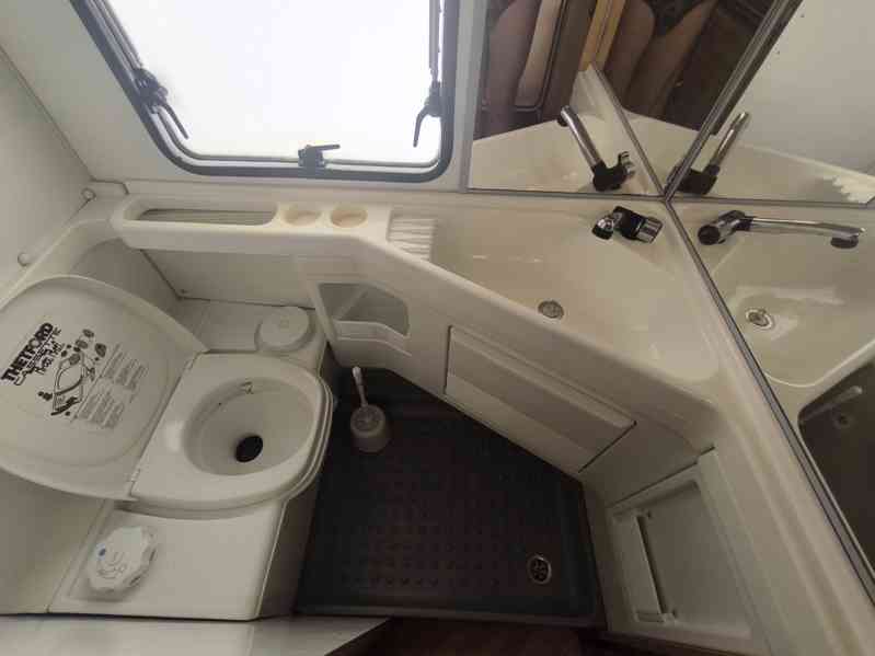 Krásný karavan na pevné stání. Dovoz na místo možný.  - foto 10