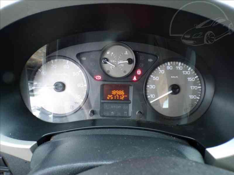 Peugeot Partner 1,6 HDI - foto 6