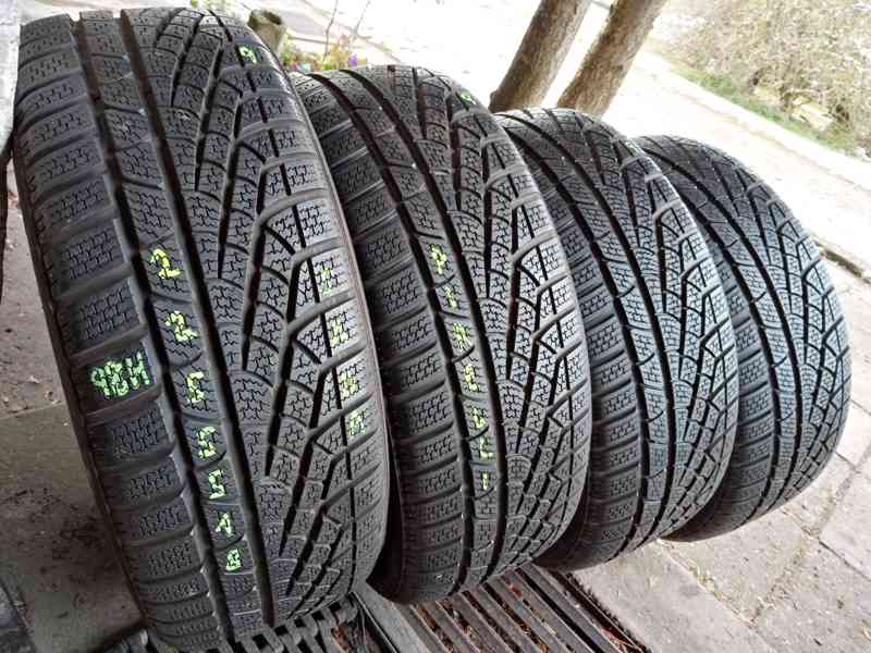 Zimní pneu 4kusy 225/55/18 PIRELLI vzorek 99% -dobírka možná