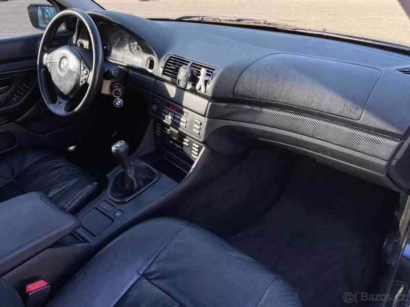 BMW Řada 5 2,8   528i, před FL, MANUÁL - foto 9