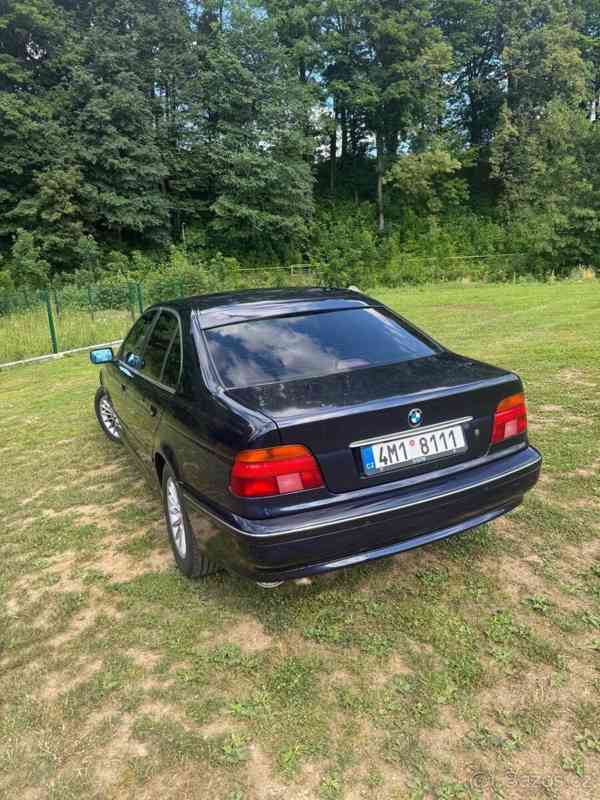 BMW Řada 5 2,8   528i, před FL, MANUÁL - foto 2