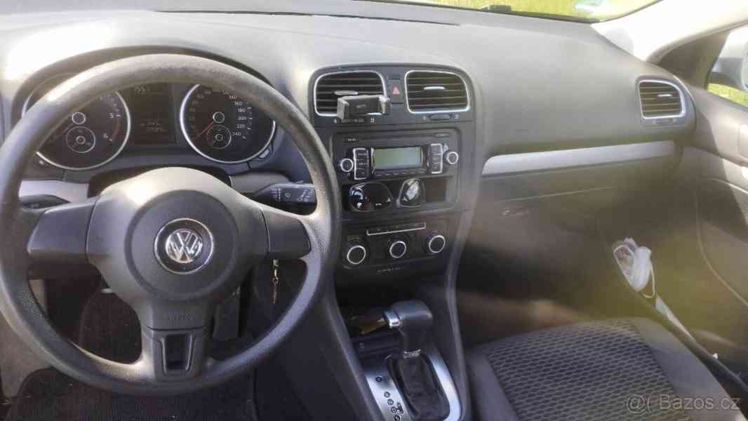 Volkswagen Golf 1,6 - foto 7