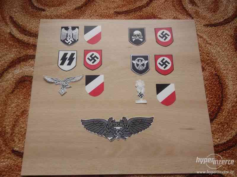 Vodoznaky, obtisky na německé válečné helmy