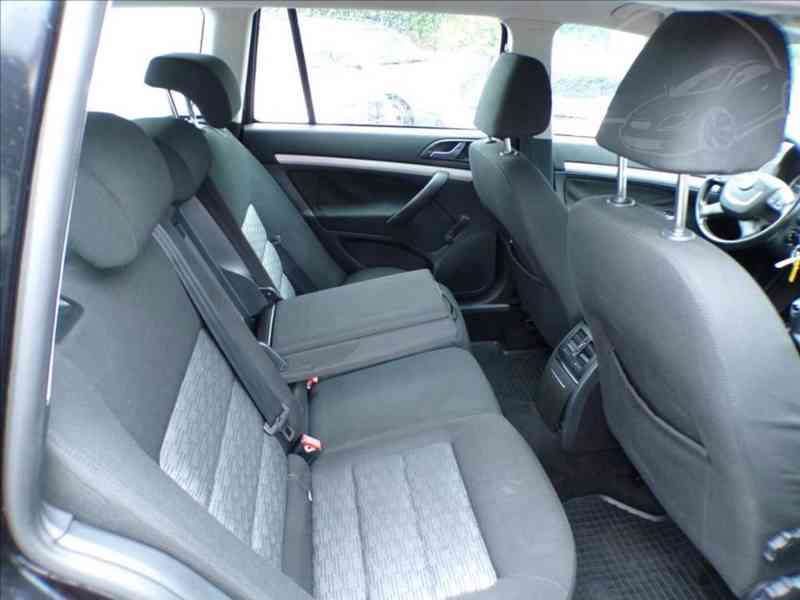 Škoda Octavia 2,0 TDI NAVIGACE - foto 11