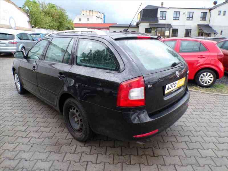 Škoda Octavia 2,0 TDI NAVIGACE - foto 3