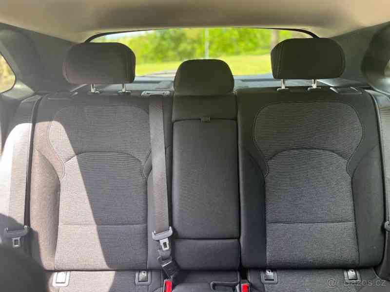 Hyundai i30 1,0   automat - foto 8