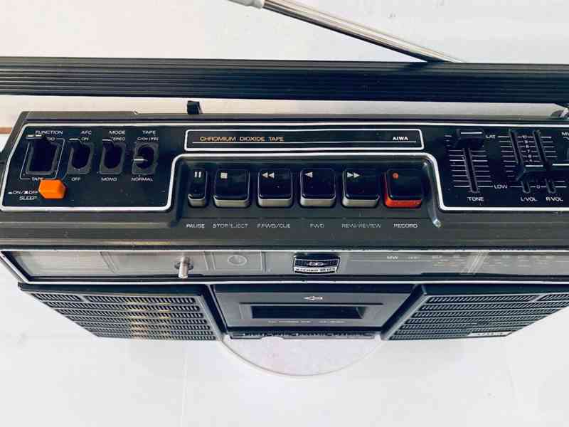 Radiomagnetofon Aiwa TPR 910, rok 1977 - foto 12