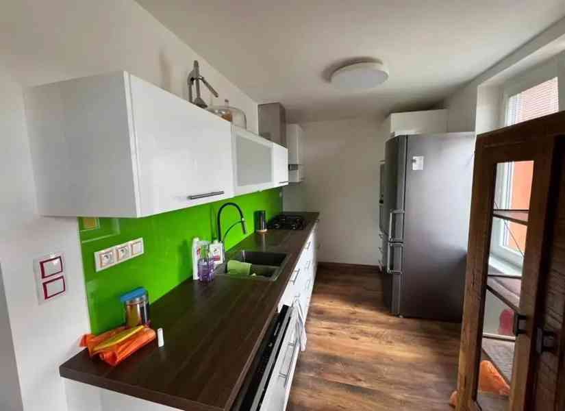 Pronájem bytu 2+kk 52 m² - foto 3
