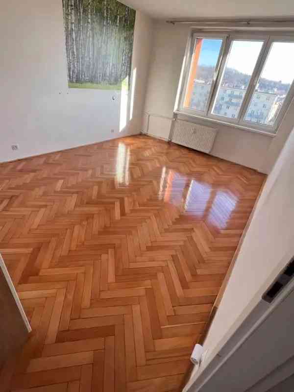 Pronájem bytu 2+kk 52 m² - foto 5