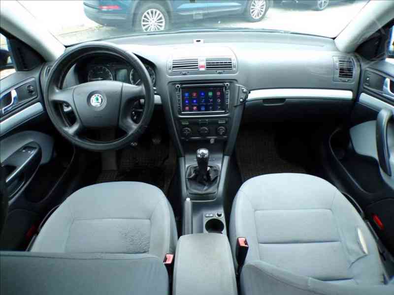 Škoda Octavia 2,0 TDI TAŽNÉ ZAŘÍZENÍ - foto 5