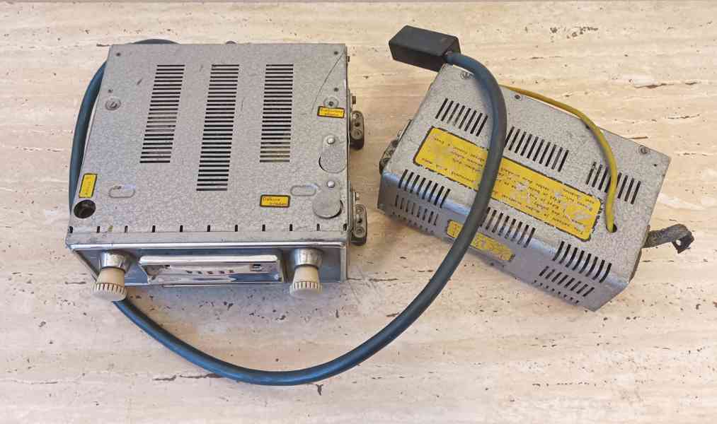 Staré autorádio Tesla 2103BV "Luxus" v krásném stavu  - foto 6