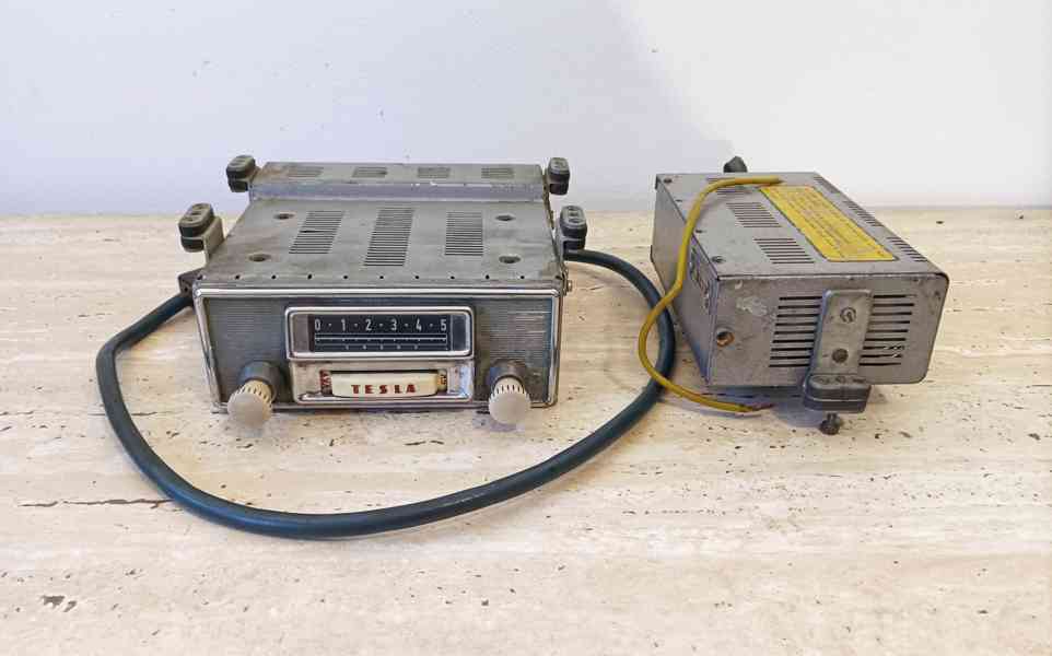 Staré autorádio Tesla 2103BV "Luxus" v krásném stavu  - foto 1