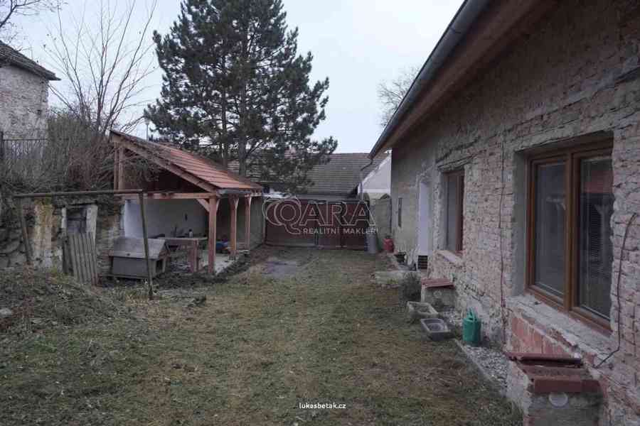 Dům na vesnici, s velkou zahradou, 15 km od Českých Budějovic - foto 7