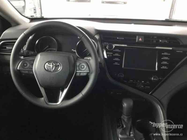 Toyota Camry Business Edition 2,5i hybrid 160kw - foto 6