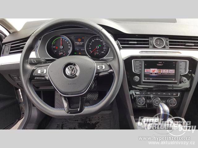 Volkswagen Passat 1.4, nafta, automat, rok 2017 - foto 6