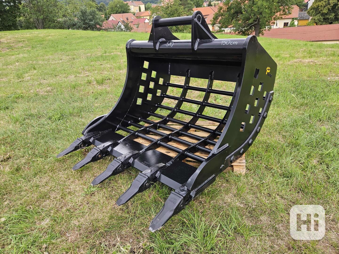 Prosévací / katrovací lopata se zuby, 150cm s upínáním S70 - foto 1