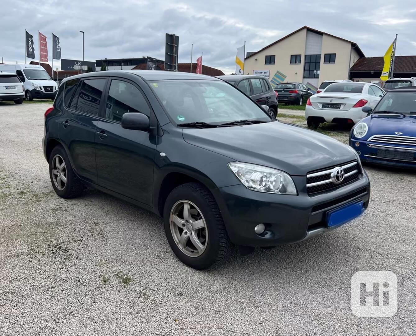 Toyota RAV 4 2,0i Cross Sport benzín 112kw - foto 1