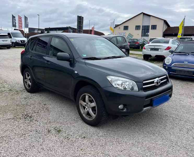 Toyota RAV 4 2,0i Cross Sport benzín 112kw - foto 1