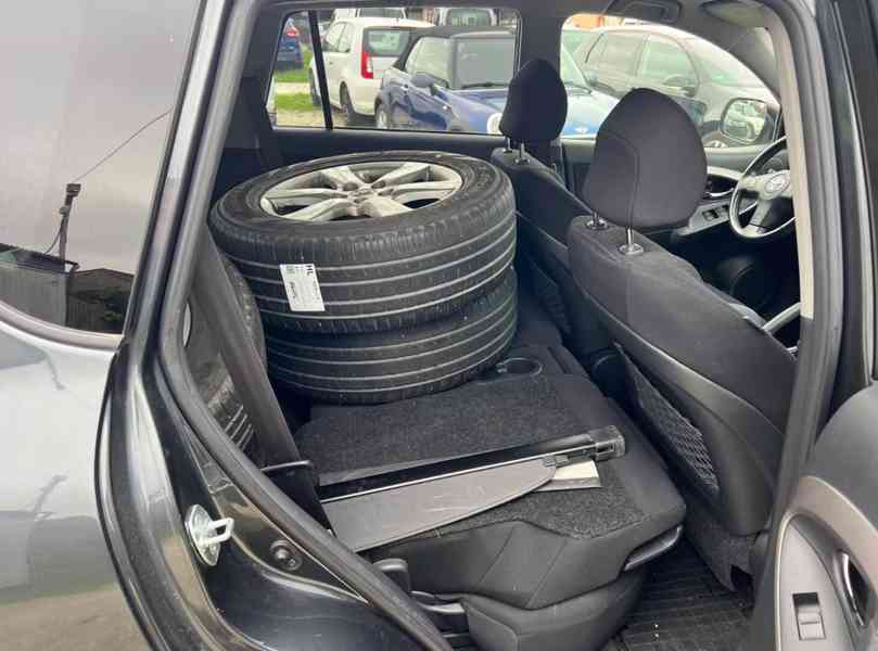 Toyota RAV 4 2,0i Cross Sport benzín 112kw - foto 10