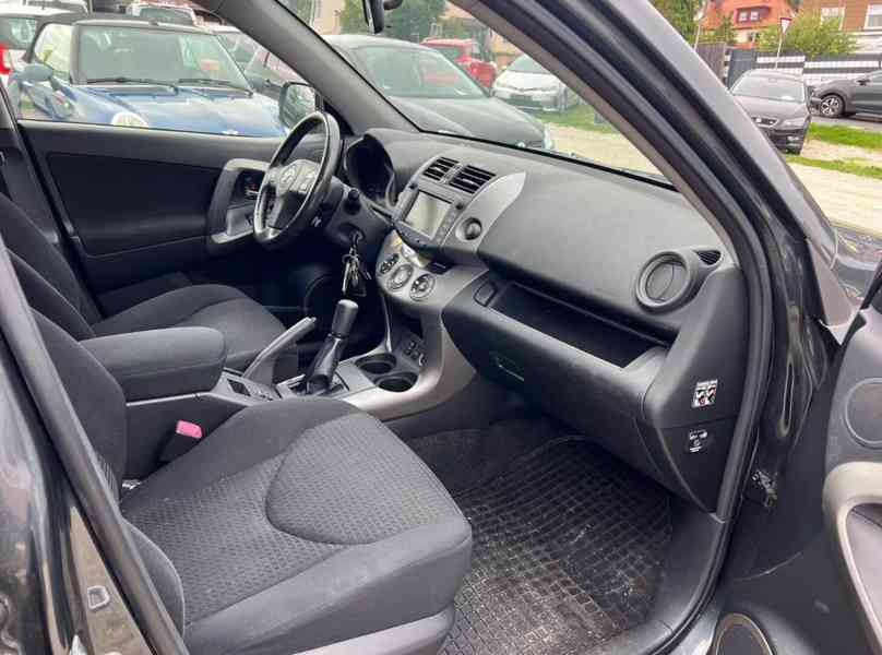 Toyota RAV 4 2,0i Cross Sport benzín 112kw - foto 19