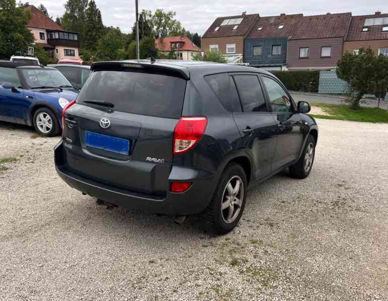 Toyota RAV 4 2,0i Cross Sport benzín 112kw - foto 4