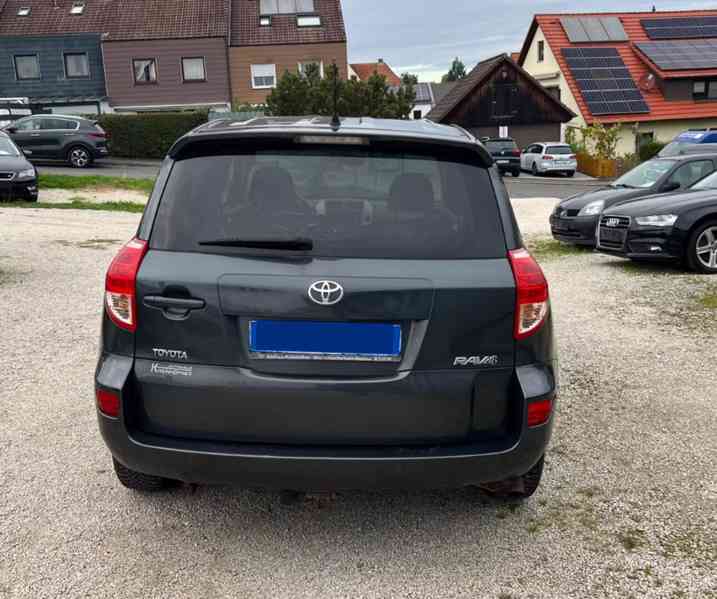 Toyota RAV 4 2,0i Cross Sport benzín 112kw - foto 5