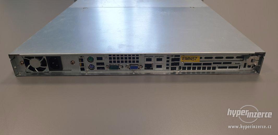 server Supermicro X8SIE, Intel Xeon Quad 2,4 GHz, 4 Core - foto 2