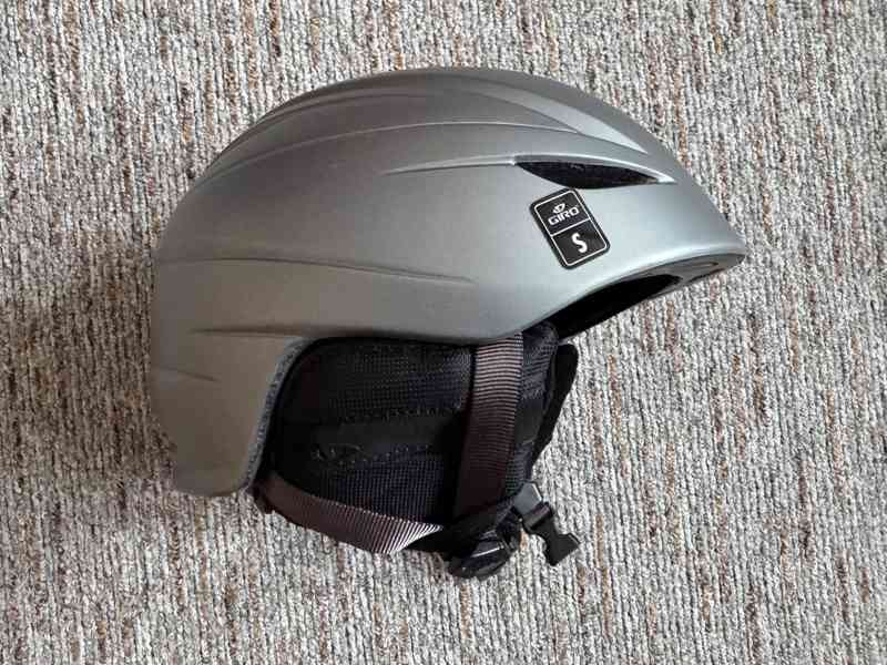 Lyžařská přilba Giro G10, vel. S.