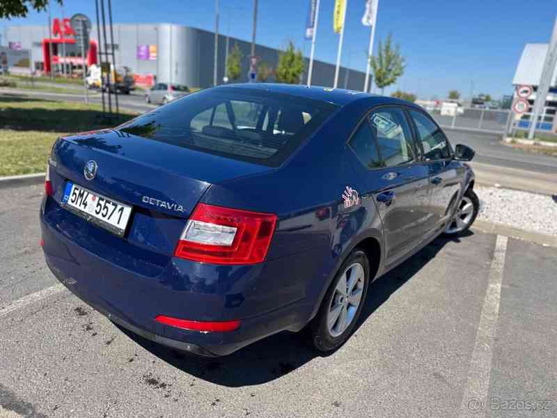 Škoda Octavia 1,6 TDI CR DPF Elegance e5 - foto 9